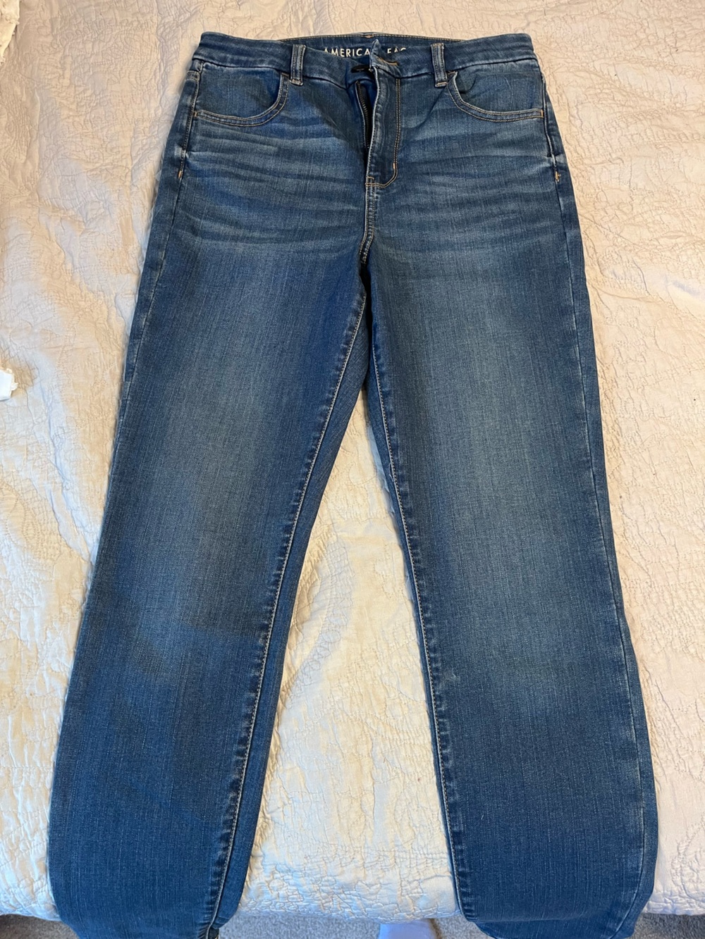 American Eagle Outfitters Women's Skinny Jeans in Medium Blue Wash Size 12L